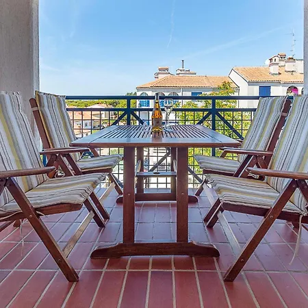 Amazing In Pula With Wifi * بولا