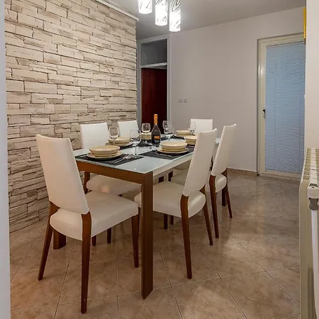 Amazing In Pula With Wifi 公寓