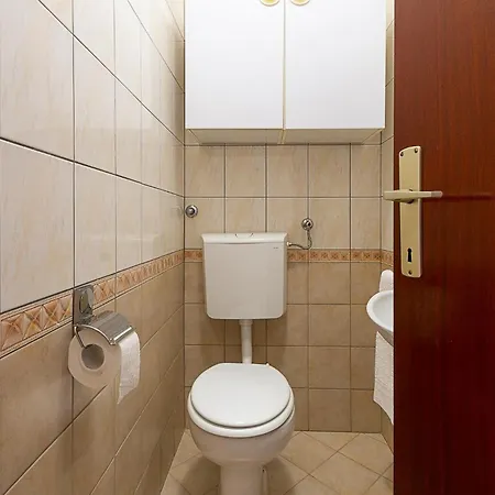 Апартаменты Amazing In Pula With Wifi